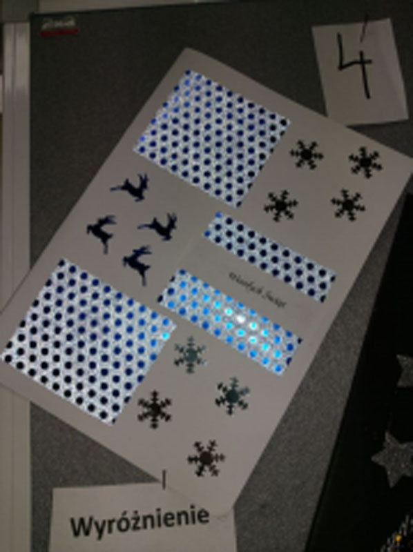 Galeria zawiera 8 zdjęć przedstawiających karki świąteczne.