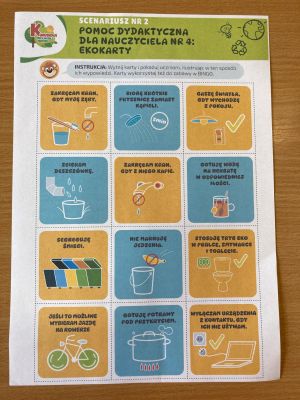 zdjęcie przedstawiające kartkę z formami infografiki