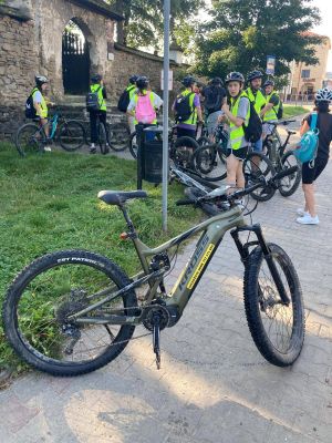 543442102_122130387914907867_4935401554336411806_n